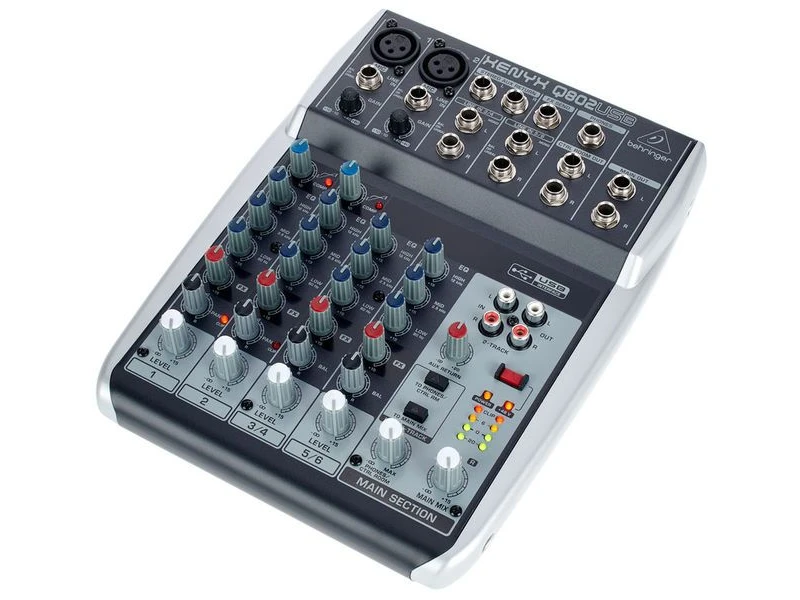 Behringer Xenyx Q802USB